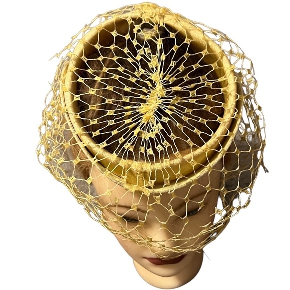 Vintage 1950’s 60’sUnion Made  Yellow Pillbox neat Details Made in The USA, Sz 6 main image 10